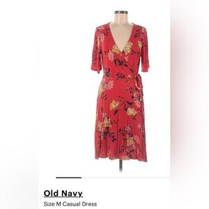 💛PLEASE BUNDLE💛 Old Navy red floral wrap dress sz M